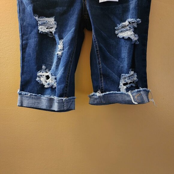 Harmony & Hevoc Bermuda Shorts - Picture 7 of 7